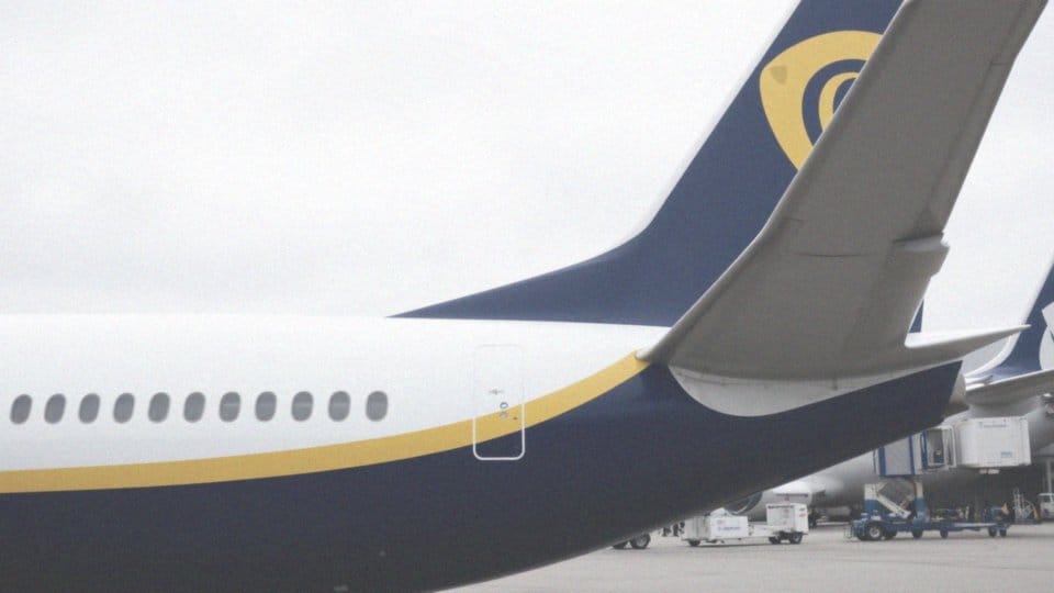 Jakie są podstawowe cechy Boeinga 737-800 w Ryanair?
