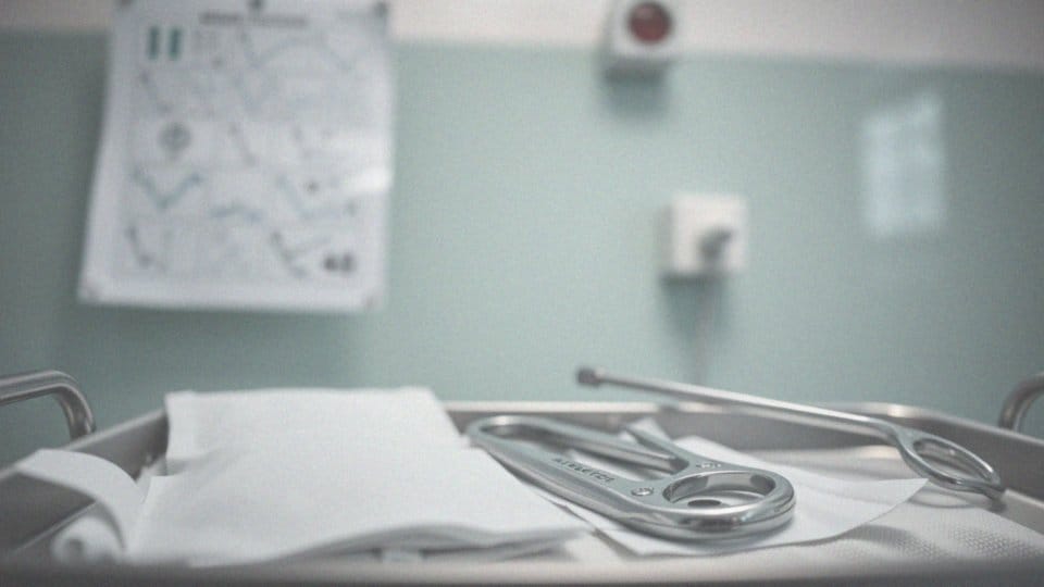 Jakie są najczęstsze powikłania cewnika JJ?