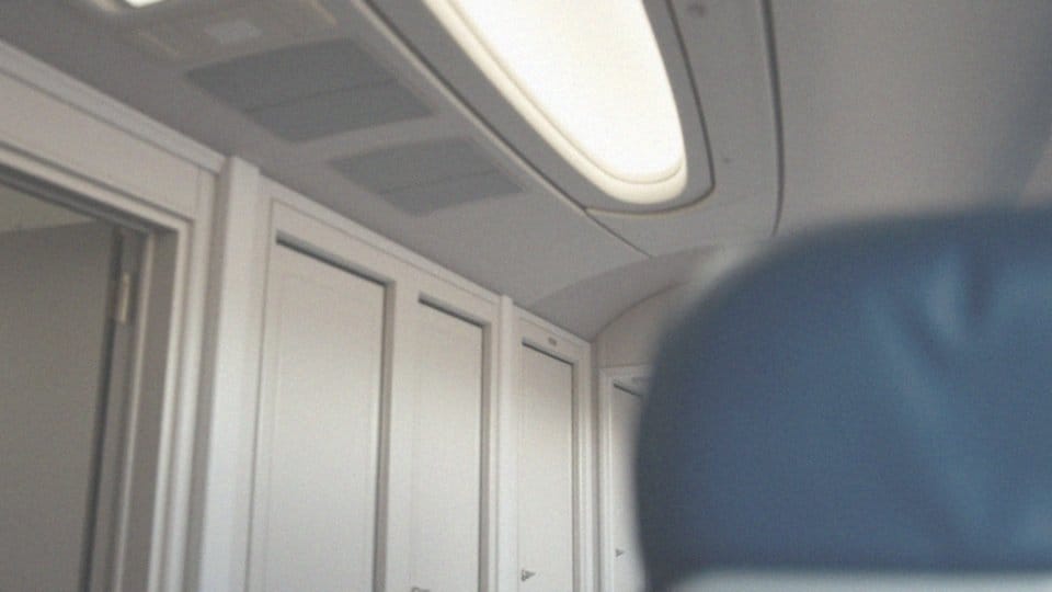 Jakie są opcje łazienek przy fotele pasażerskich w Boeing 747?