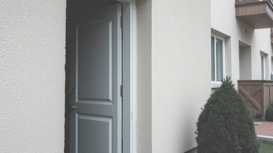 Czy pracodawca może sprawdzić pracownika na L4? Prawa i obowiązki