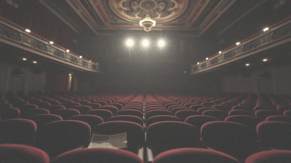 Ile zarabia Sanah? Przegląd jej dochodów z koncertów