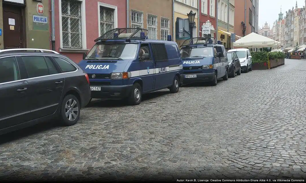 Nowy radiowóz dla policjantów z Niemcza dzięki wsparciu Gminy Osielsko